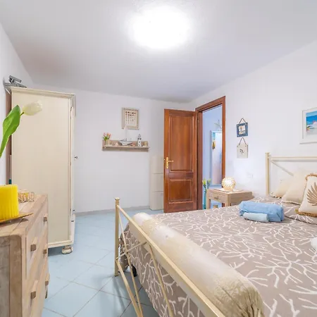 Brorent Casa Di Nettuno Ольбия